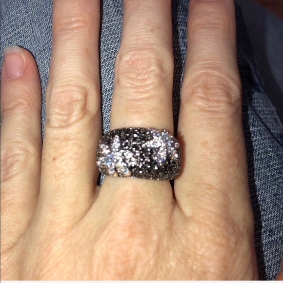 Black & White Sapphires set in Sterling Silver - Picture 2 of 2